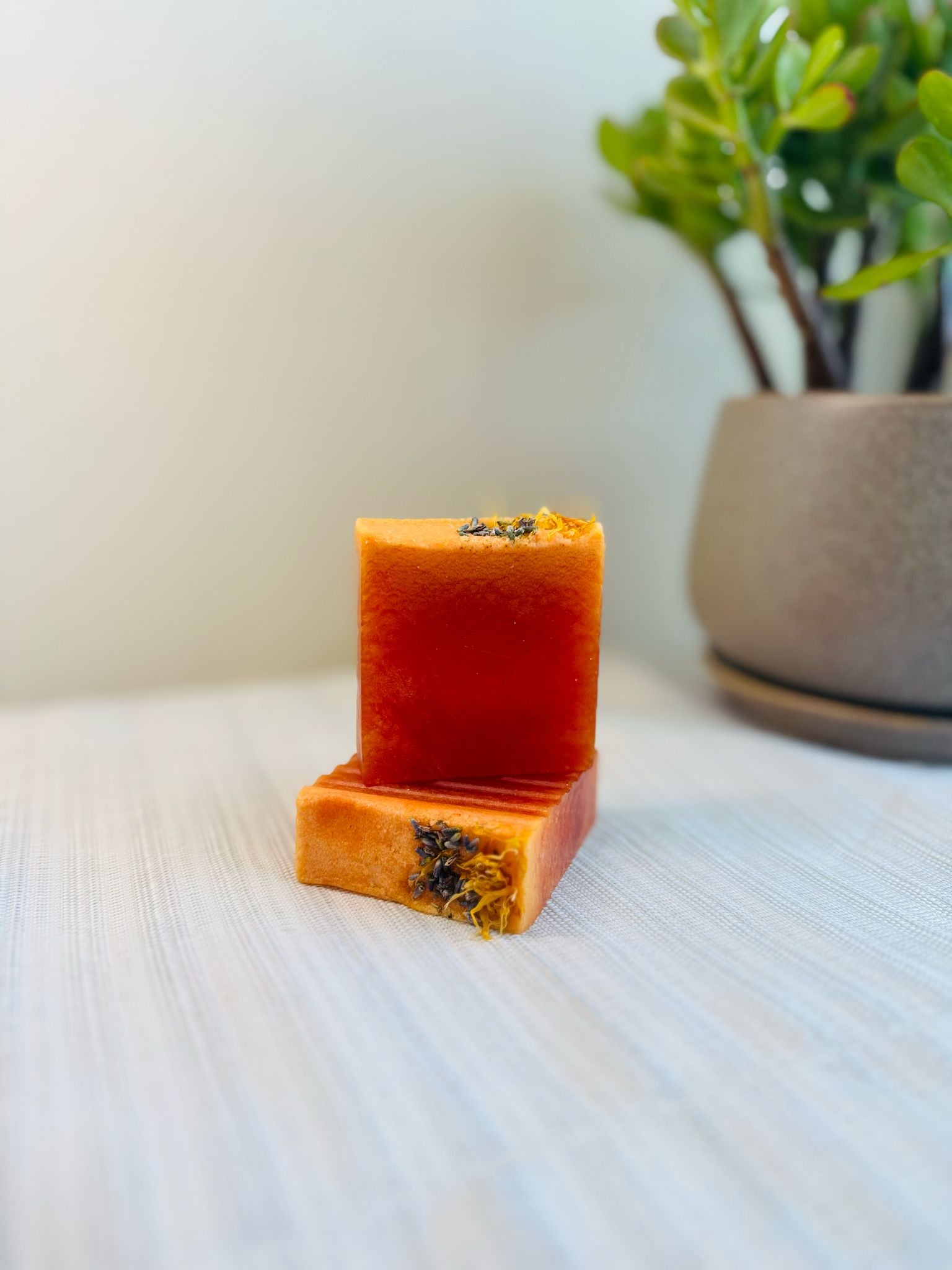 Turmeric Lemon Soap - Best for Acne, Eczema, Dark Spots & Psoriasis